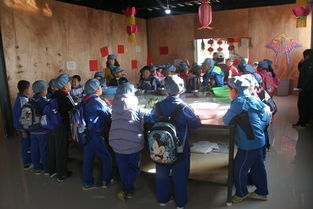 走进自然课堂 体验成长之旅——怀柔区六小二年级学生圣泉山社会大课堂活动侧记