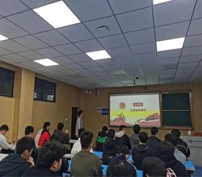 传承雷锋精神 实践社会课堂——我院主题团日活动纪实